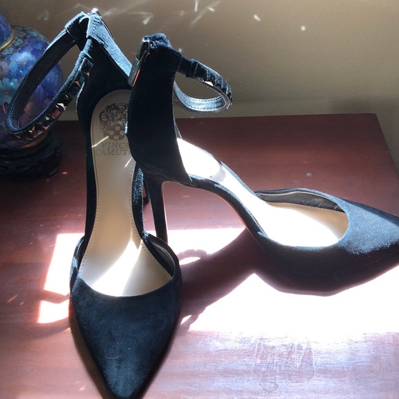 EUC Vince Camuto ankle strap heels. - Picture 4 of 8